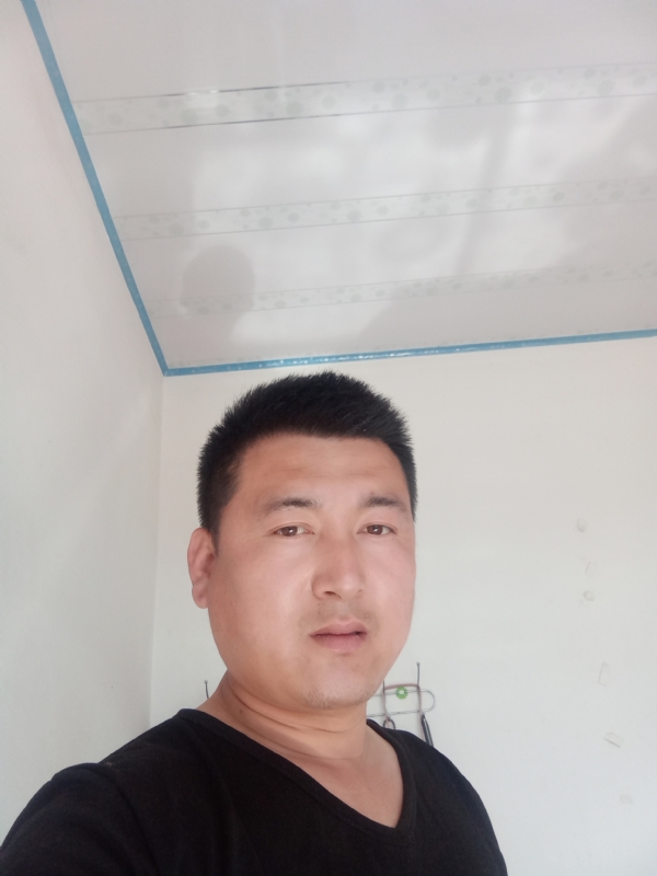 消的第一张照片--唐山王婆说媒